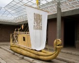 _mg_9000 Reed boat of supposedly the same design made by the Tihuanaco culture.